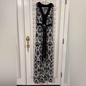 New Directions Size S Black White Polyester Spandex Blend dress Soft FlowySummer